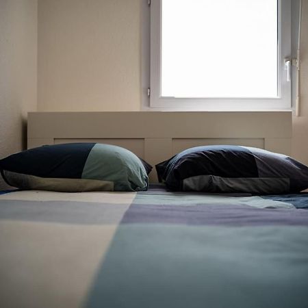 Appartement Tout Equipe Climatise Terrasse Hopital De La Timone Marseille Eksteriør bilde