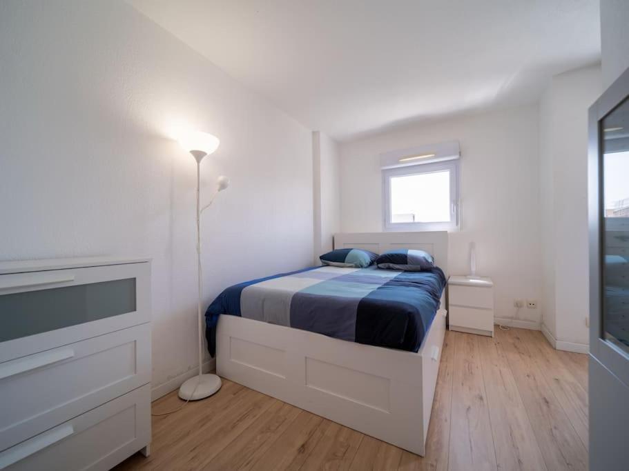 Appartement Tout Equipe Climatise Terrasse Hopital De La Timone Marseille Eksteriør bilde