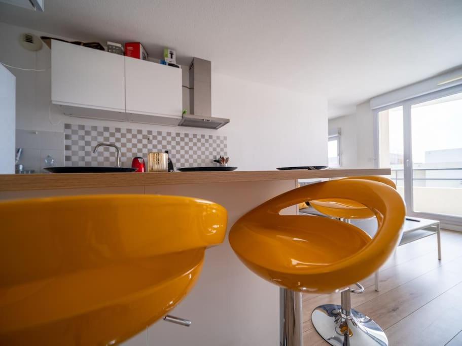 Appartement Tout Equipe Climatise Terrasse Hopital De La Timone Marseille Eksteriør bilde