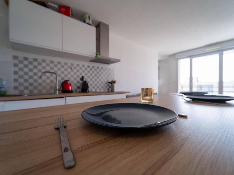Appartement Tout Equipe Climatise Terrasse Hopital De La Timone Marseille Eksteriør bilde